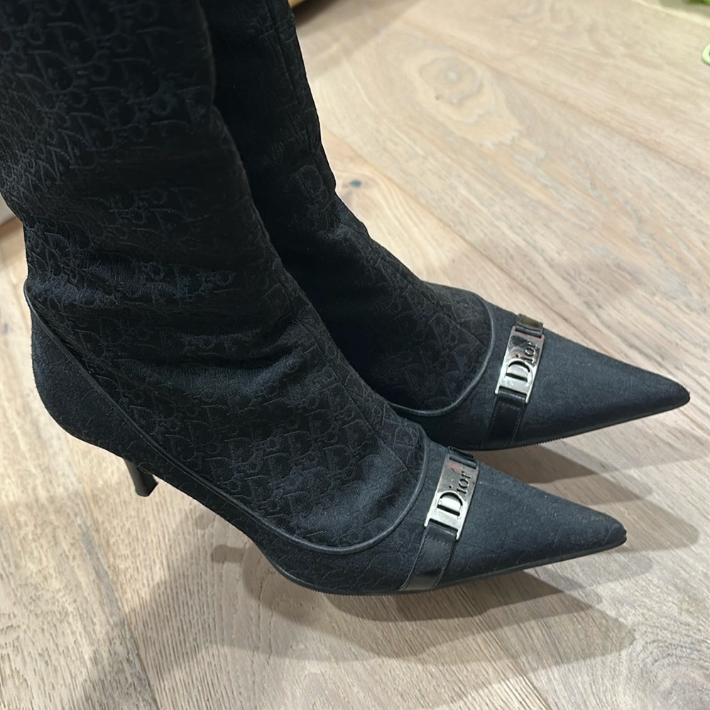 STUNNING VINTAGE DIOR BOOTS